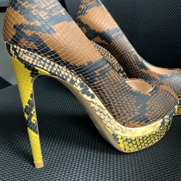 FENDI Python shoes - Picture 4 of 6